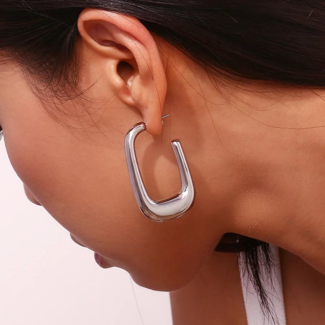 Chunky Gold Earrings — A Complete Style Guide