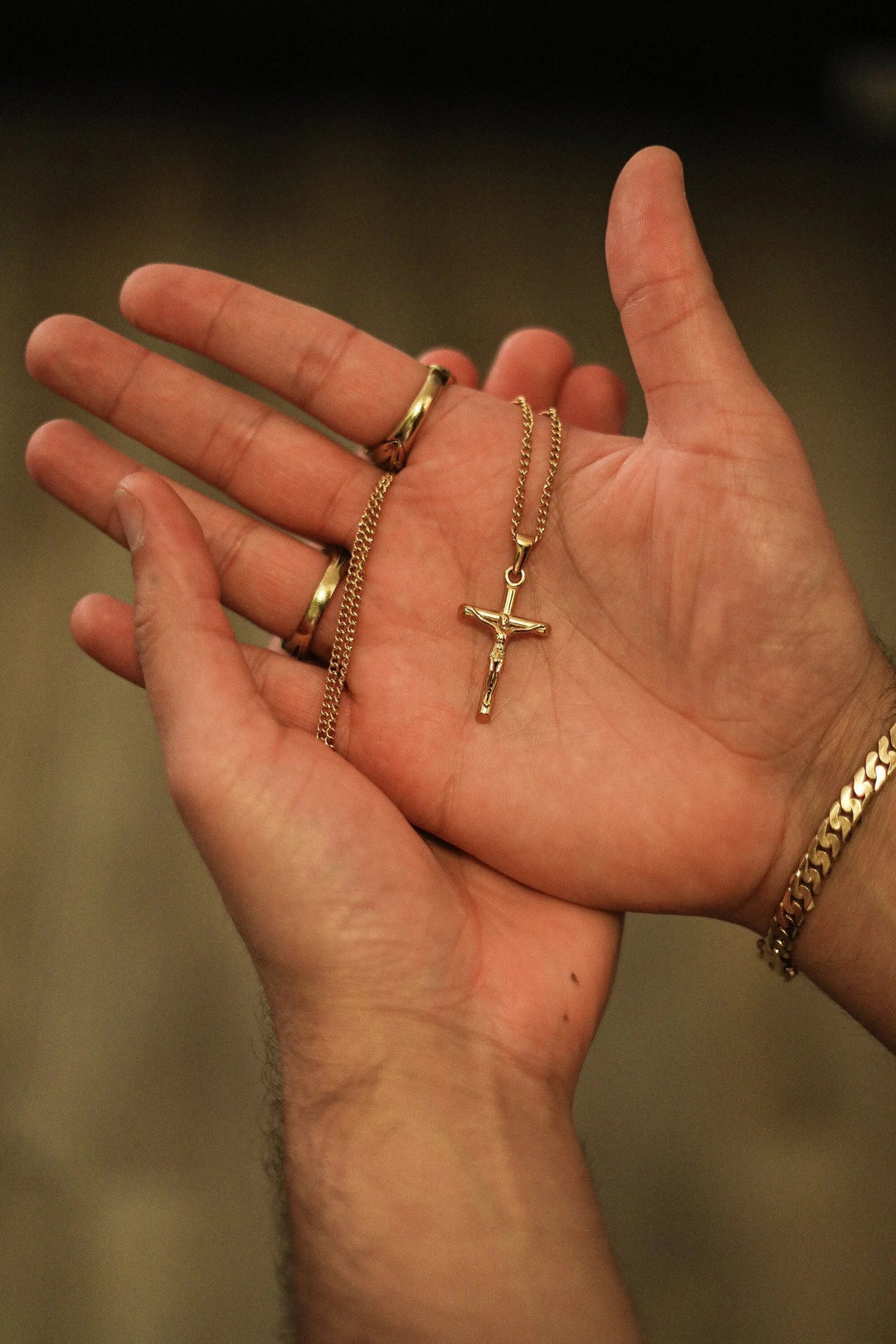 Crucifix-Necklace