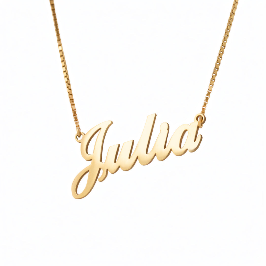 carrie Name Necklace Gold