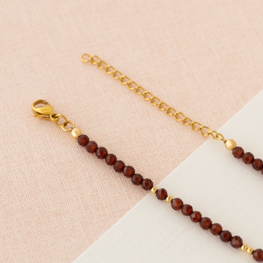 Gold Necklace with Garnet