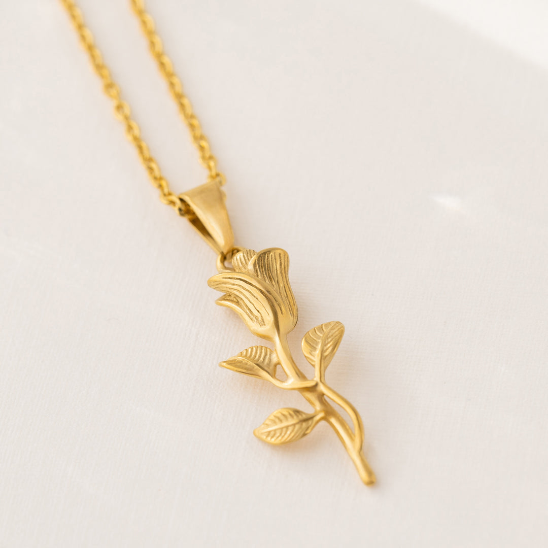 Men's Rose Pendant Necklace