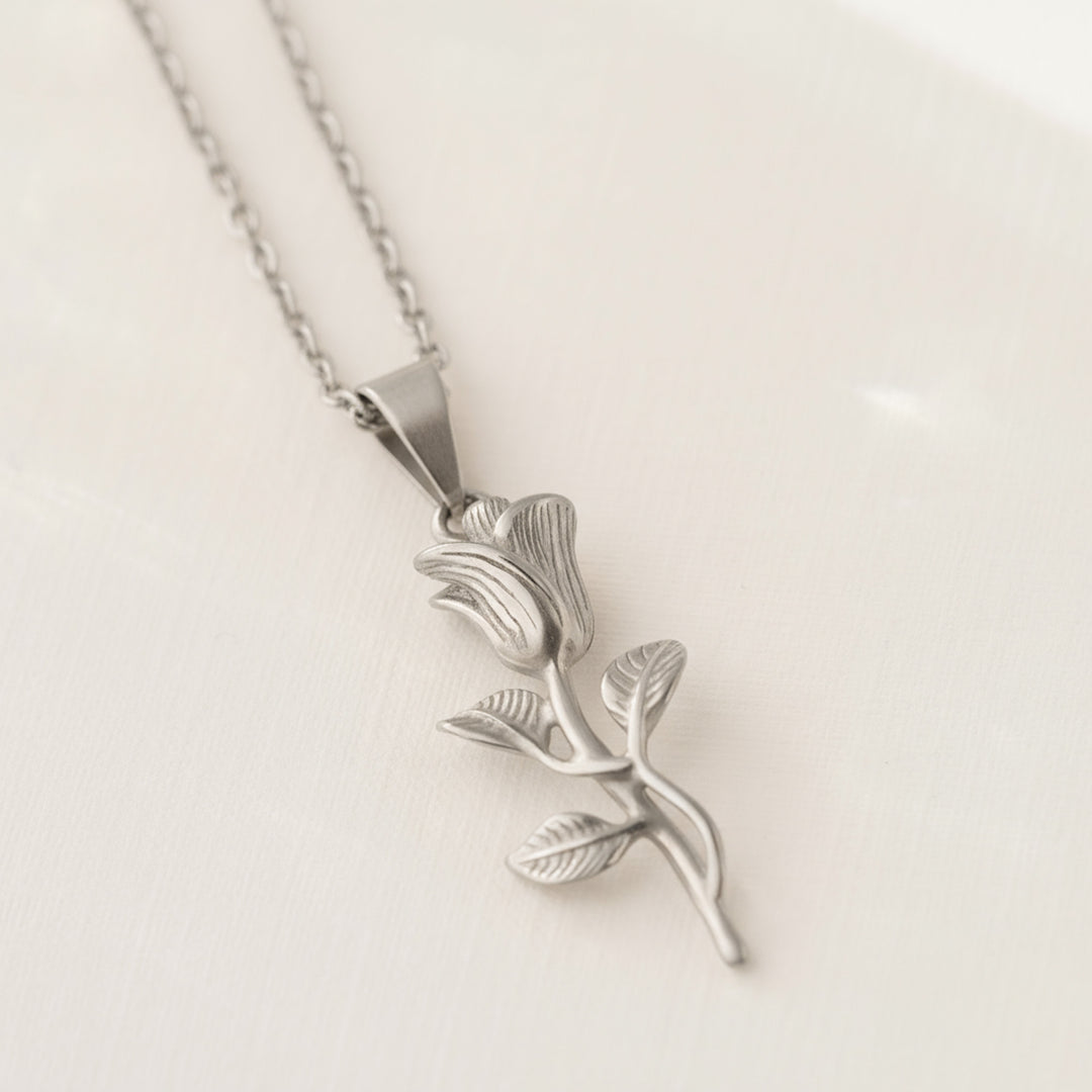 Mens Rose Pendant Silver
