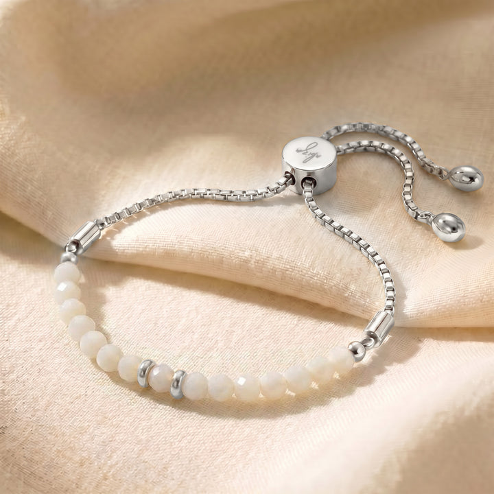 Silver mother of pearl bracelet with adjustable slider chain