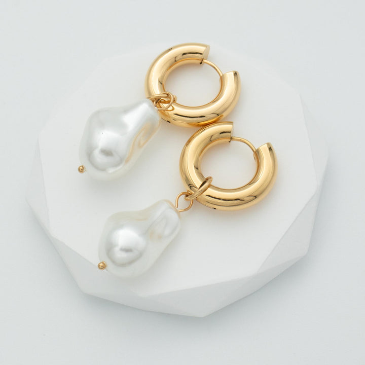 Pearl Hoop Earrings Gold 