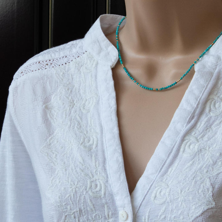 Turquoise bead necklace