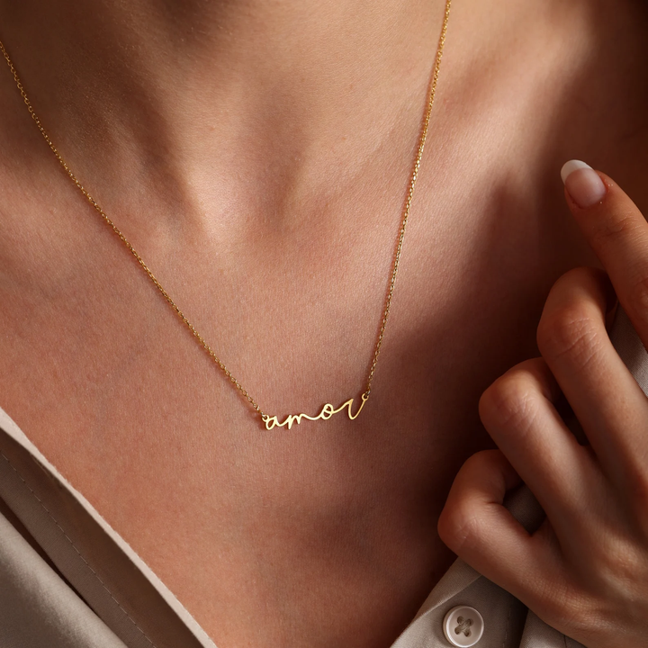 amor necklace